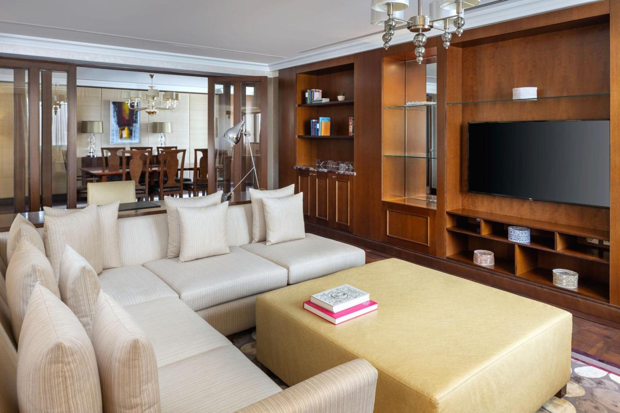 Sheraton Oman Hotel Mascate Exterior foto Living room