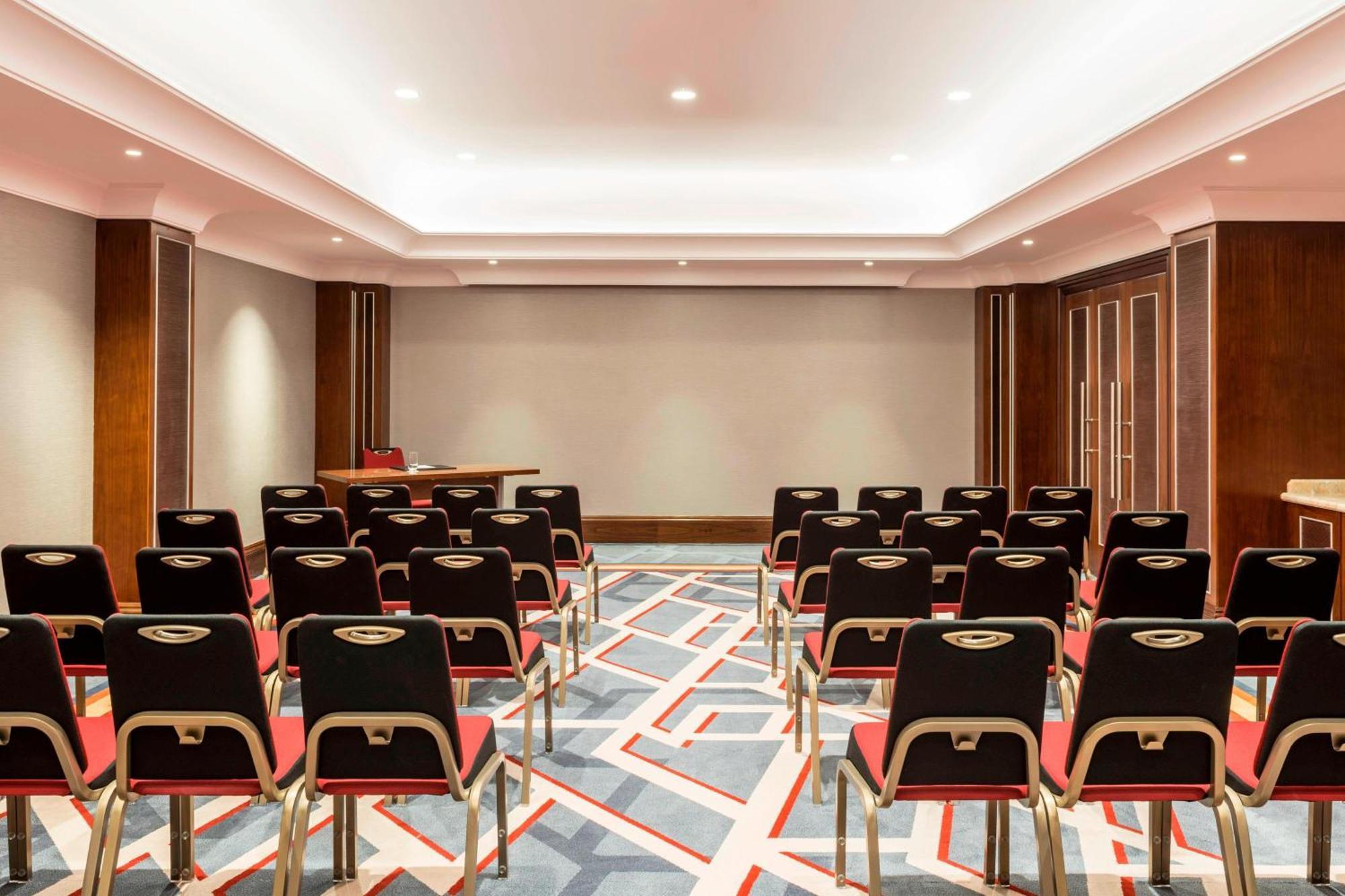 Sheraton Oman Hotel Mascate Exterior foto Meeting room